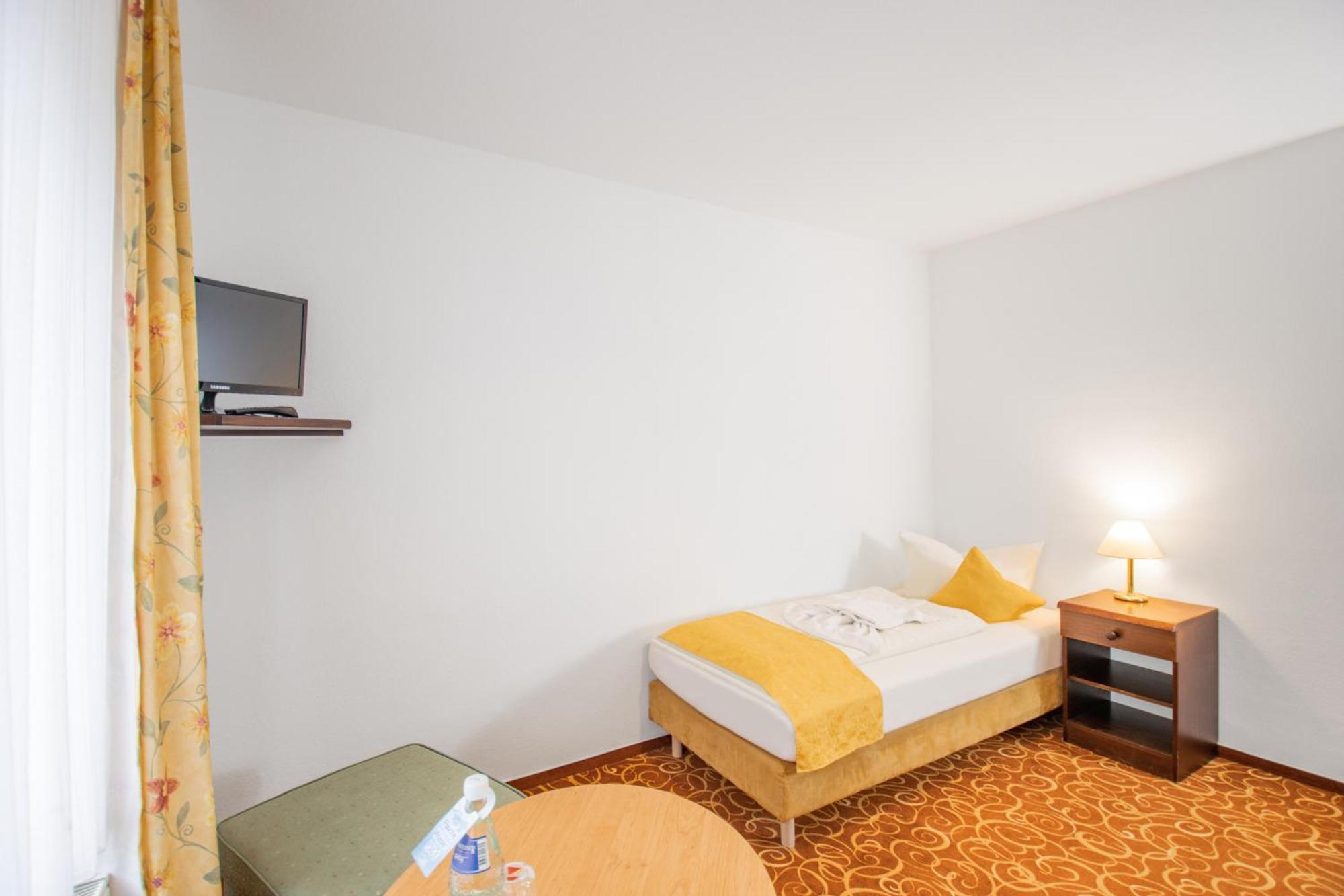Hotel Garni Zwickau-Mosel Mulsen Room photo